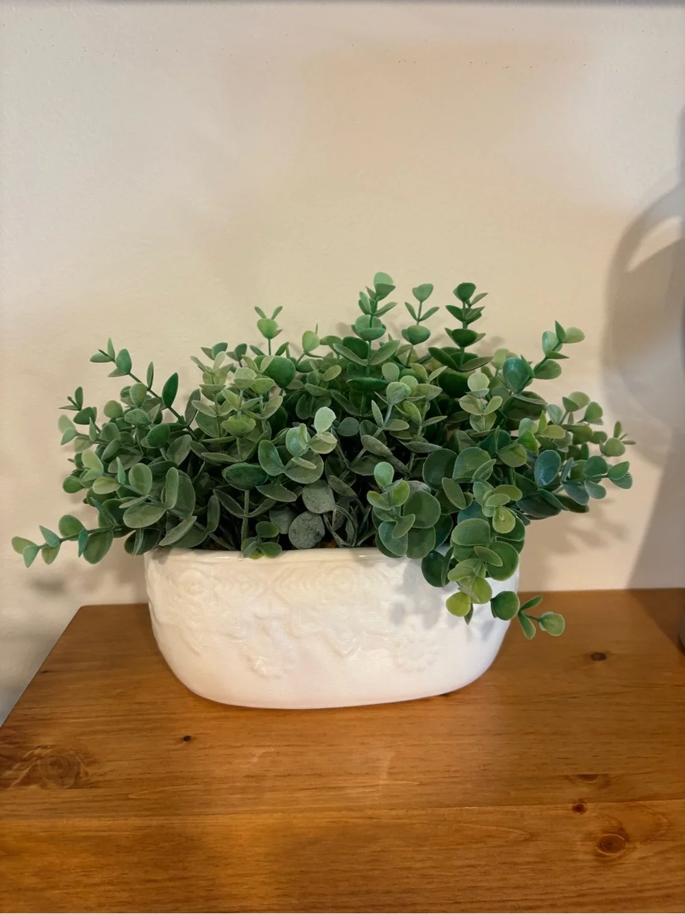 SOLD 🎉🎉Faux Eucalyptus Arrangement White Textured Ceramic Planter Home Decor